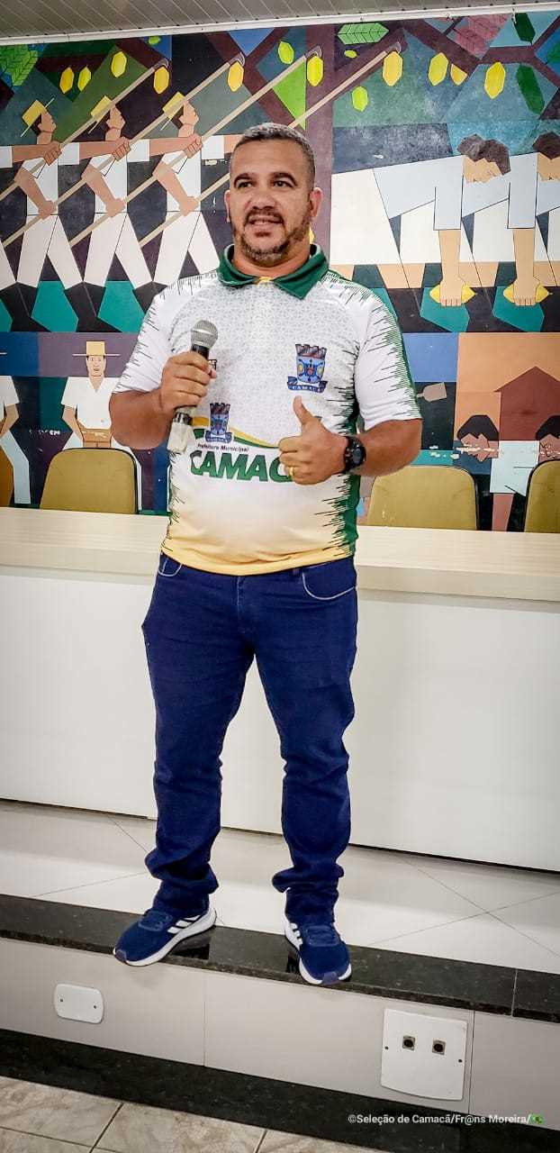 Camacã: Seleção de Camacã é apresentada oficialmente à população 
